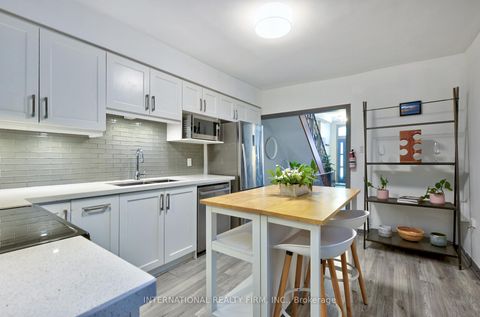 Photo 12 at 108 Shaw Street, Bellwoods, Toronto