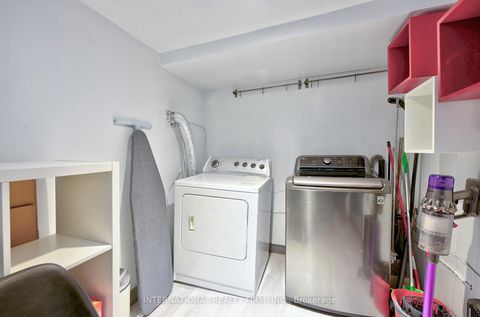 Photo 13 at 108 Shaw Street, Bellwoods, Toronto