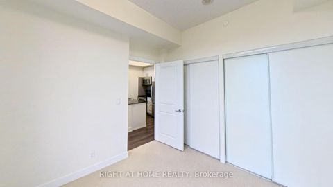 Photo 8 at 1601 - 6 Eva Road, Etobicoke West Mall, Toronto