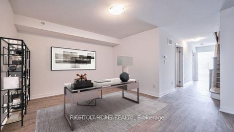 Photo 15 at 111 GREEN GARDENS Boulevard, Lawrence, Toronto