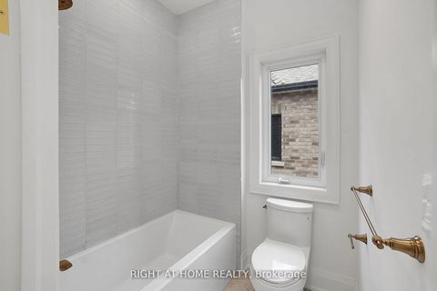 Photo 24 at 53B Puccini Drive, Oak Ridges, Richmond Hill