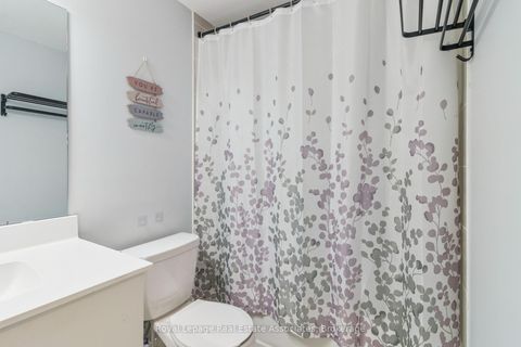 Photo 13 at D203 - 5289 Highway 7, Vaughan Grove, Vaughan