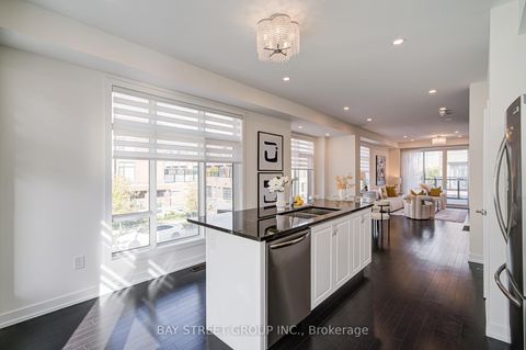 Photo 7 at 187 Salterton Circle, Maple, Vaughan