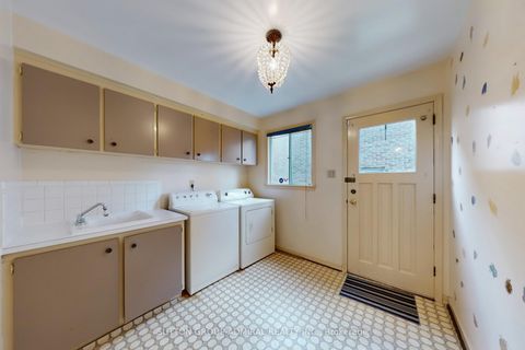 Photo 15 at 35 Nevada Avenue, Newtonbrook East, Toronto