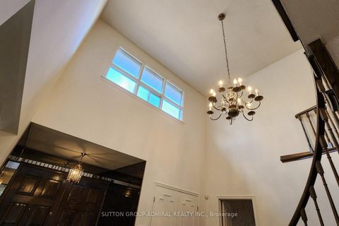 Photo 18 at 35 Nevada Avenue, Newtonbrook East, Toronto