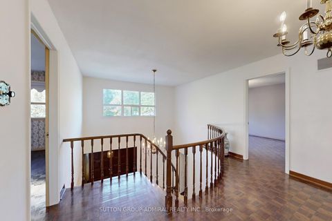 Photo 21 at 35 Nevada Avenue, Newtonbrook East, Toronto
