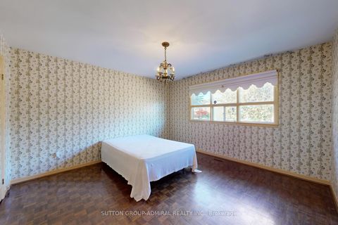 Photo 26 at 35 Nevada Avenue, Newtonbrook East, Toronto