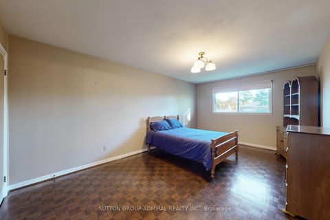 Photo 28 at 35 Nevada Avenue, Newtonbrook East, Toronto