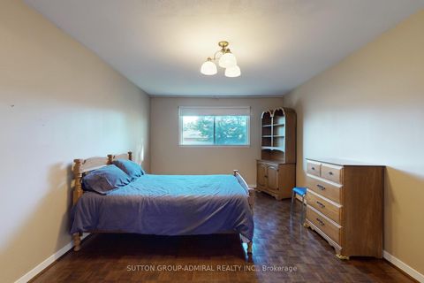 Photo 29 at 35 Nevada Avenue, Newtonbrook East, Toronto