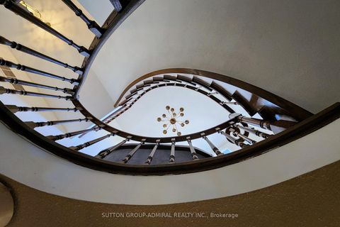 Photo 34 at 35 Nevada Avenue, Newtonbrook East, Toronto