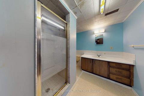 Photo 40 at 35 Nevada Avenue, Newtonbrook East, Toronto