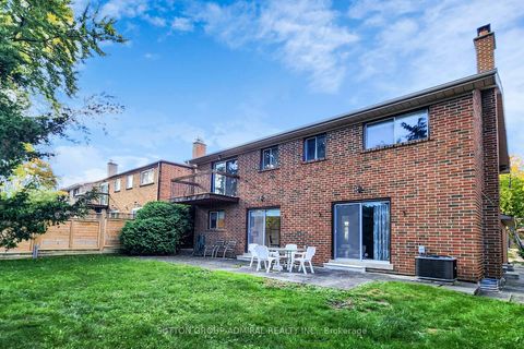 Photo 45 at 35 Nevada Avenue, Newtonbrook East, Toronto