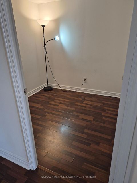 Photo 12 at 527 - 60 Fairfax Crescent, Birchmount, Toronto