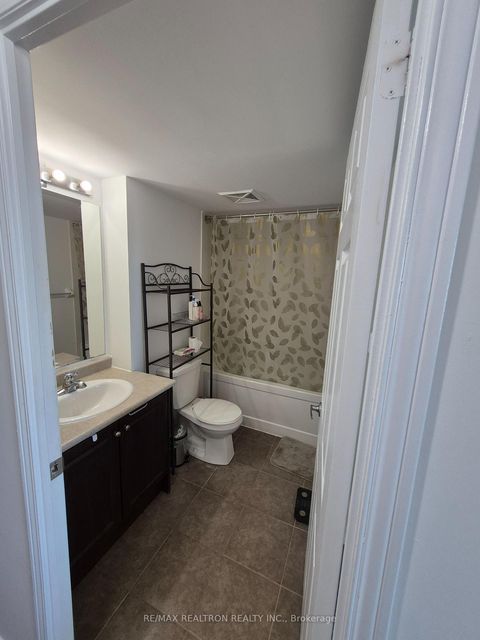 Photo 17 at 527 - 60 Fairfax Crescent, Birchmount, Toronto