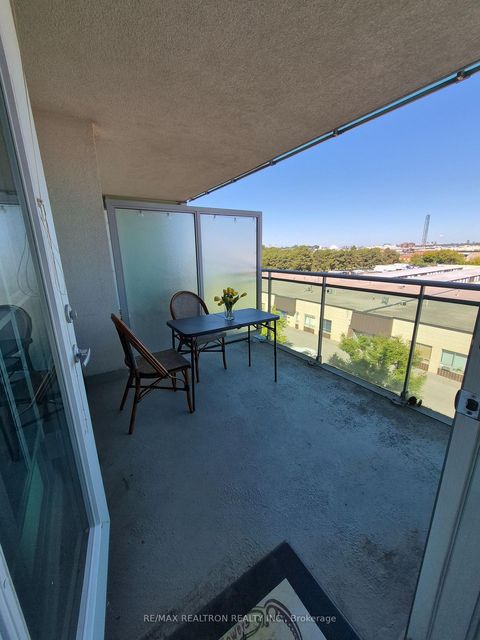 Photo 19 at 527 - 60 Fairfax Crescent, Birchmount, Toronto