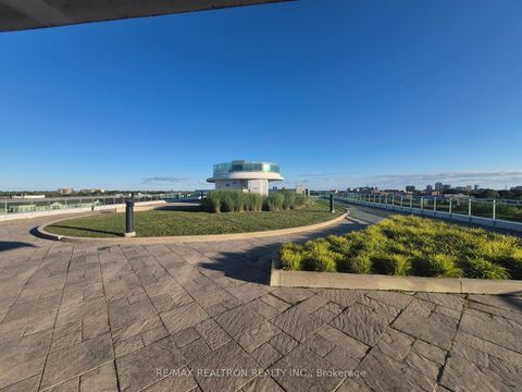 Photo 24 at 527 - 60 Fairfax Crescent, Birchmount, Toronto