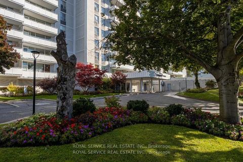 Photo 1 at 1008 - 10 Parkway Forest Drive, Henry Farm, Toronto