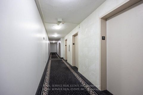 Photo 12 at 1008 - 10 Parkway Forest Drive, Henry Farm, Toronto