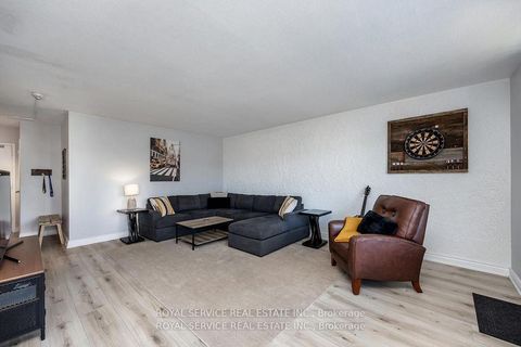 Photo 16 at 1008 - 10 Parkway Forest Drive, Henry Farm, Toronto