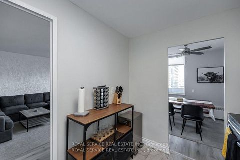 Photo 24 at 1008 - 10 Parkway Forest Drive, Henry Farm, Toronto