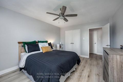 Photo 28 at 1008 - 10 Parkway Forest Drive, Henry Farm, Toronto