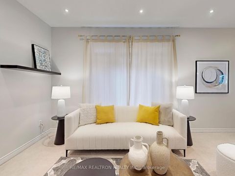 Photo 4 at 39 Venture Avenue, Rouge Woods, Richmond Hill