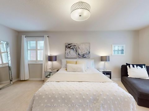 Photo 33 at 39 Venture Avenue, Rouge Woods, Richmond Hill