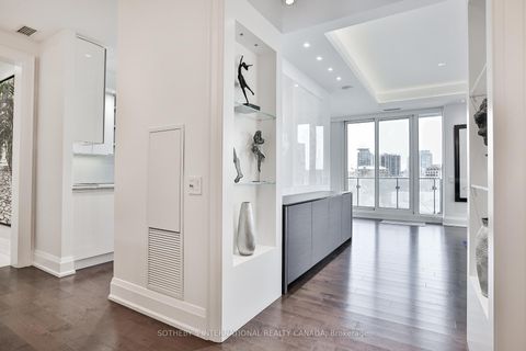 Photo 7 at 804 - 88 Davenport Road, Annex, Toronto