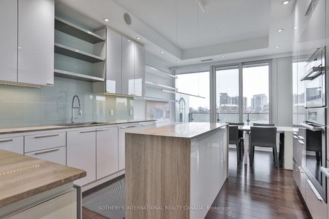 Photo 8 at 804 - 88 Davenport Road, Annex, Toronto