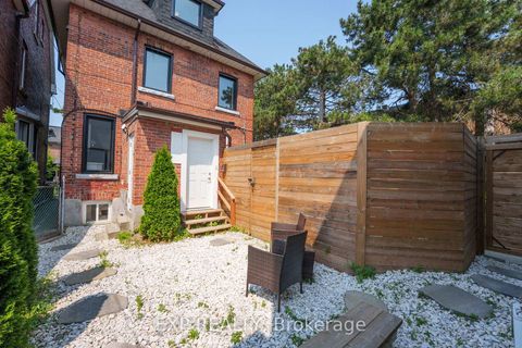 Photo 27 at 29 Grace Street, Bellwoods, Toronto