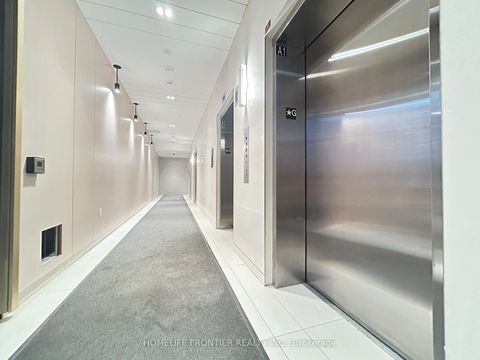 Photo 7 at S3001 - 8 Olympic Garden Drive, Newtonbrook East, Toronto