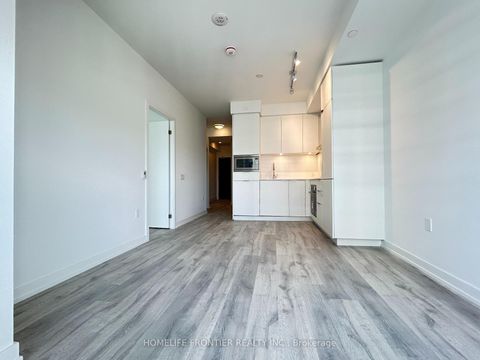 Photo 8 at S3001 - 8 Olympic Garden Drive, Newtonbrook East, Toronto