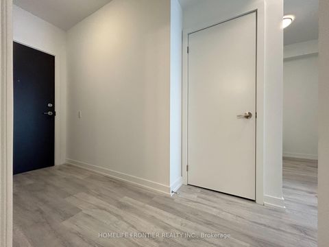 Photo 17 at S3001 - 8 Olympic Garden Drive, Newtonbrook East, Toronto