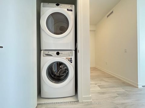 Photo 18 at S3001 - 8 Olympic Garden Drive, Newtonbrook East, Toronto