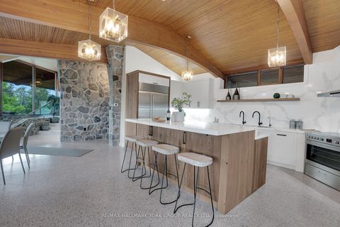 Photo 14 at 4235 17th Side Road, Rural King, King