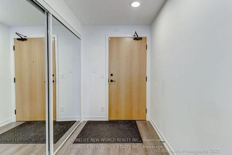 Photo 5 at 902 - 7950 Bathurst Street, Beverley Glen, Vaughan