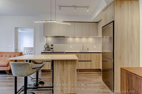 Photo 15 at 902 - 7950 Bathurst Street, Beverley Glen, Vaughan