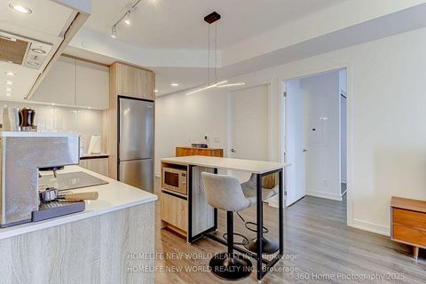 Photo 16 at 902 - 7950 Bathurst Street, Beverley Glen, Vaughan