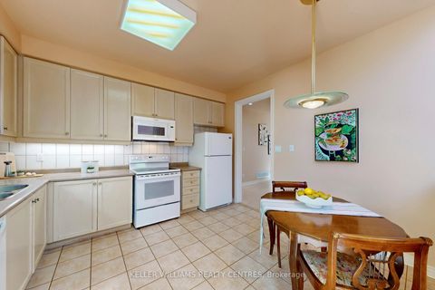 Photo 14 at 19 Stemmle Drive, Aurora Highlands, Aurora