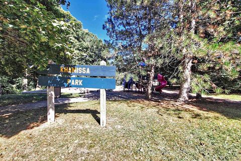 Photo 42 at 19 Stemmle Drive, Aurora Highlands, Aurora