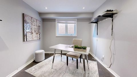 Photo 15 at 20 Edinburgh Drive, Doncrest, Richmond Hill