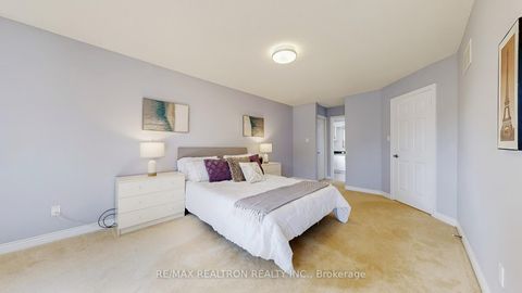 Photo 24 at 20 Edinburgh Drive, Doncrest, Richmond Hill