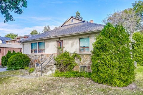 Photo 1 at 2 Rollet Drive, Maple Leaf, Toronto