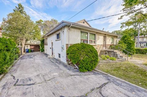 Photo 5 at 2 Rollet Drive, Maple Leaf, Toronto