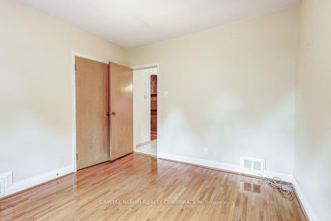 Photo 15 at 2 Rollet Drive, Maple Leaf, Toronto