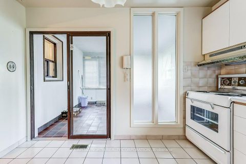 Photo 19 at 2 Rollet Drive, Maple Leaf, Toronto