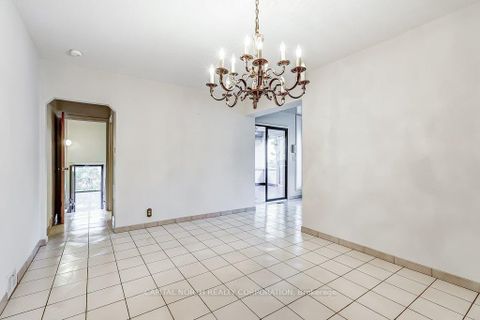 Photo 22 at 2 Rollet Drive, Maple Leaf, Toronto