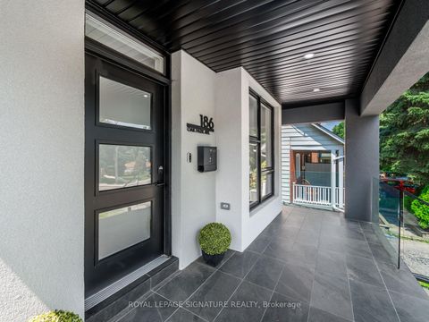 Photo 3 at 186 Oak Park Avenue, Lumsden, Toronto