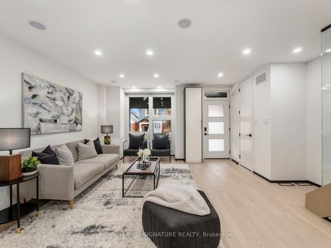 Photo 6 at 186 Oak Park Avenue, Lumsden, Toronto