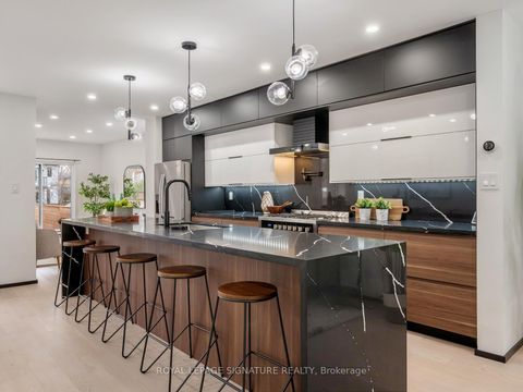 Photo 8 at 186 Oak Park Avenue, Lumsden, Toronto